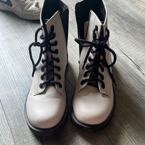 unr8ed Women’s white lace up zip up combat boots